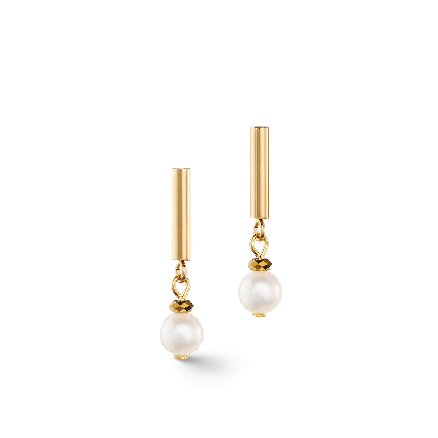 Classy freshwater pearl earrings gold