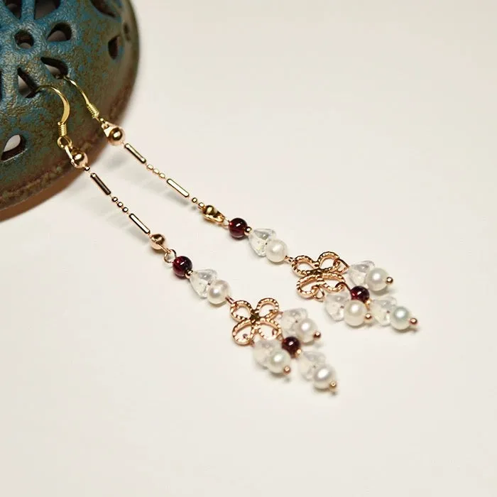 Dangle Earrings: Pearl's Melody