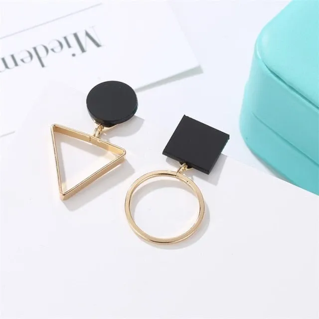 Korean Statement Black Acrylic Drop Earrings for Women 2019 Fashion Jewelry Vintage Geometric Gold Asymmetric Earring