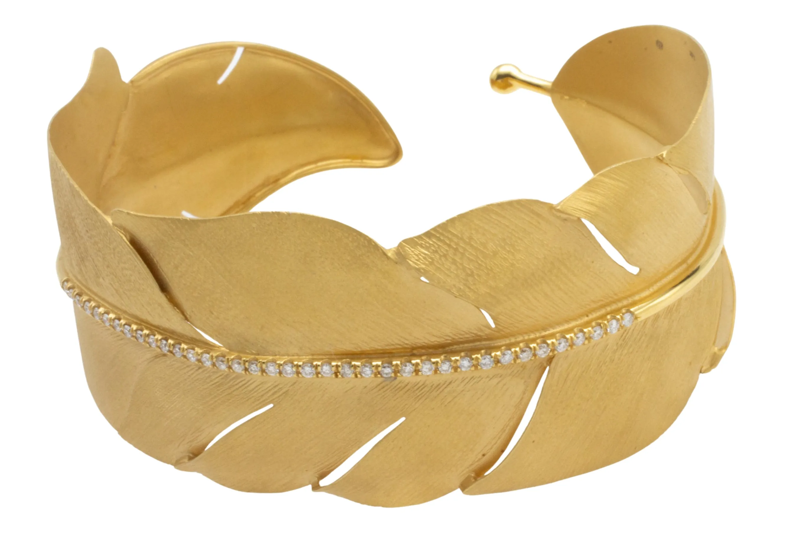 Leaf cuff with diamonds