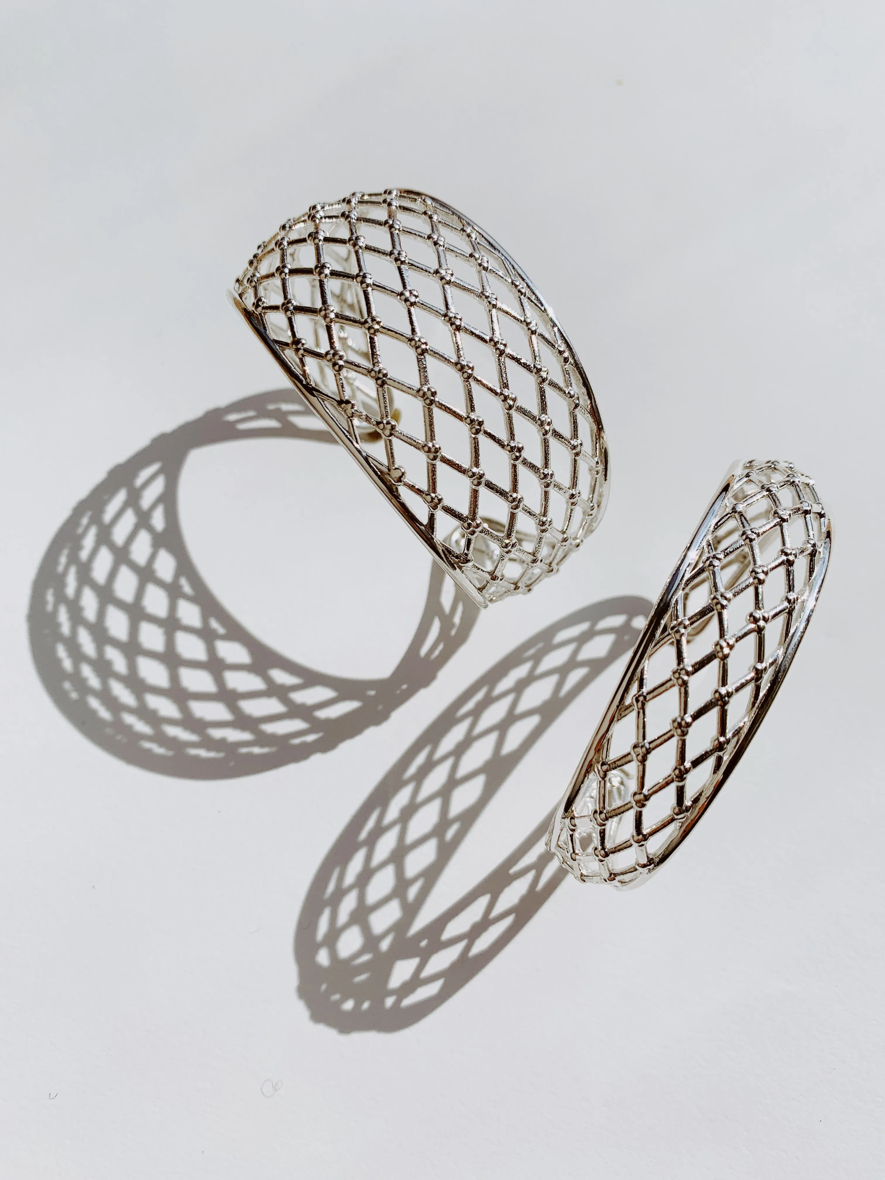 Netted Cuff